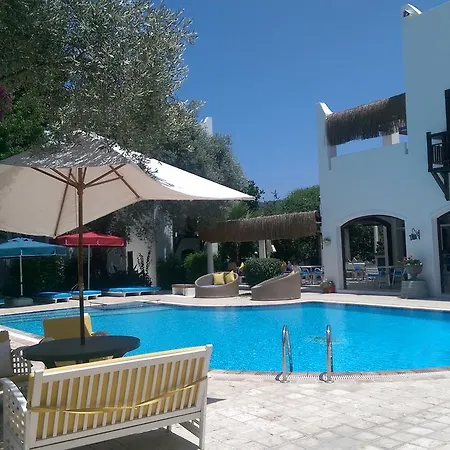 Ece Bodrum Hotell 3*