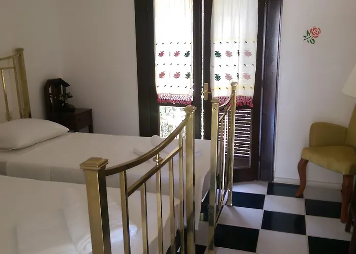 Hotel Ece Bodrum 3*