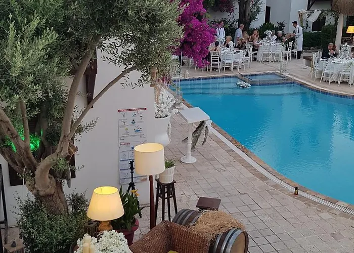 Ece Bodrum 3*